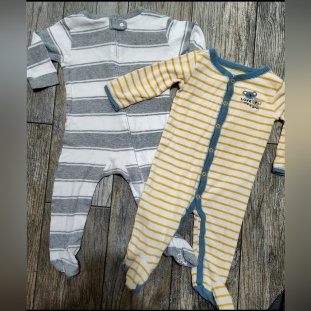 Burt's Bee's Baby & Carter's 9M Sleepers- Euc!